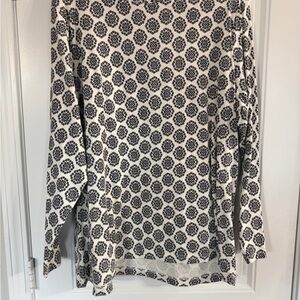 Croft & Barrow Black and White Floral Tee